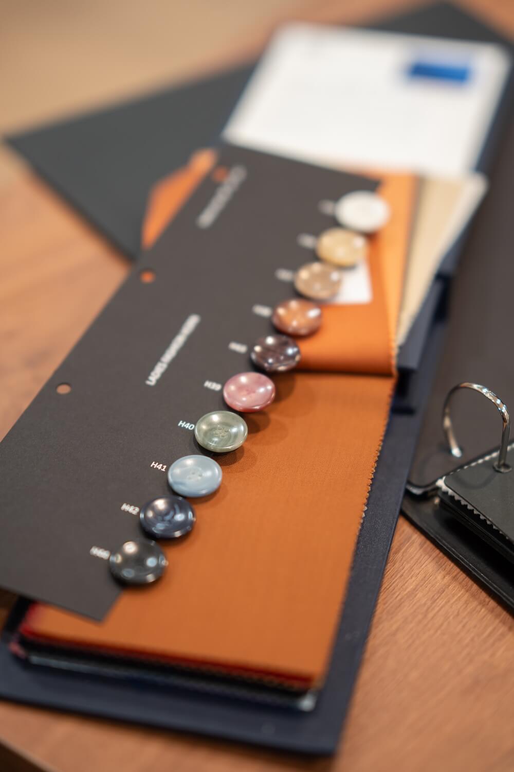 Détails de finition - Atelier retouche et production Atelier Blatin