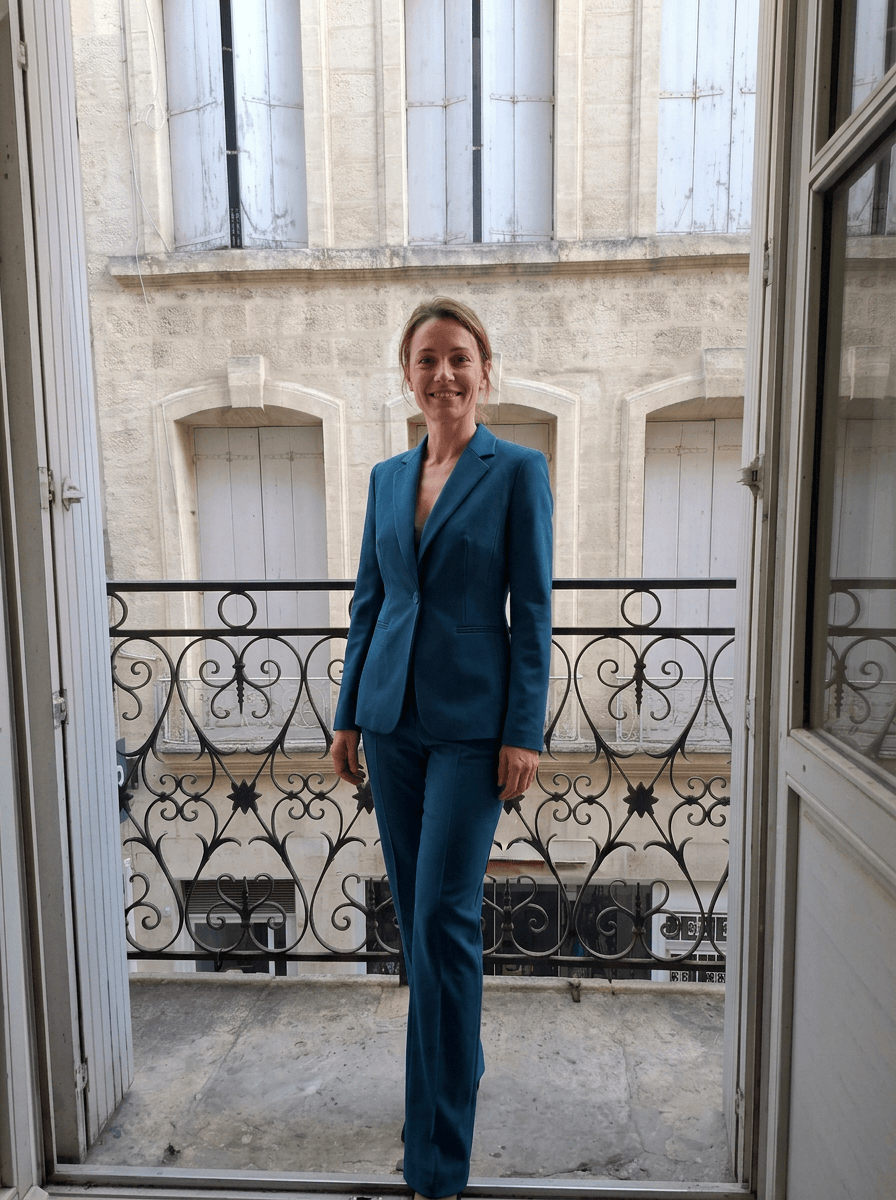 Julie, cliente tailleur sur mesure Atelier Blatin Montpellier